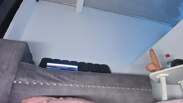 Angelnaughtyyy online show from 07/25/26, 12:40