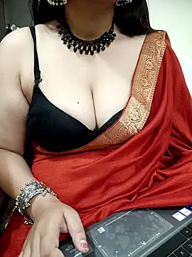 Aayaat   online show from 06/20/26, 06:18