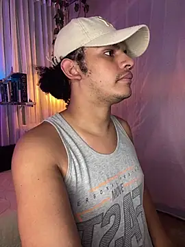 JaviCollins- online show from 04/25/26, 05:54