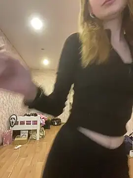 Regina-Patty online show from 04/25/26, 01:36