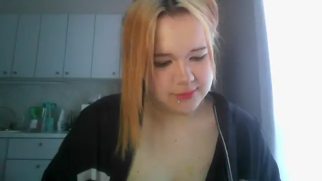 Amanda Mia  online show from 06/24/26, 07:51
