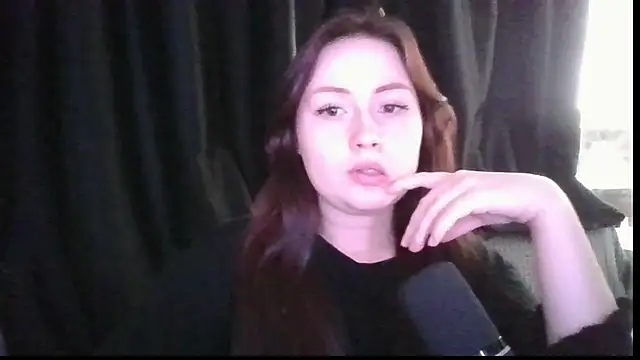 Tendre Amelia online show from 05/12/26, 01:39