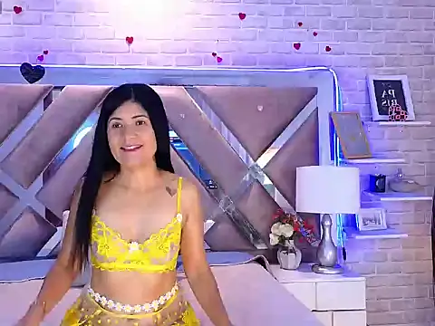 Isis  Love online show from 05/15/26, 04:27