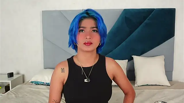 Sky Riyoo online show from 05/03/26, 04:39