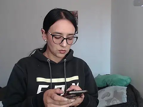 Snapshot of ASHLEYLOVE11 chatting on 06/19/26, 02:23 ASHLEYLOVE11 online show from 06/19/26, 02:23