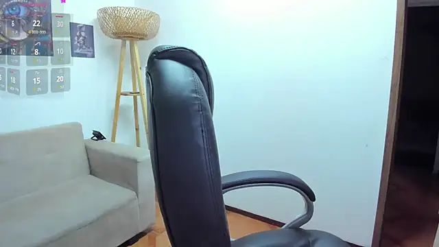 NaomiSaenz  online show from 06/02/26, 02:44