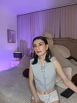 mariana  thompson online show from 05/15/26, 02:20