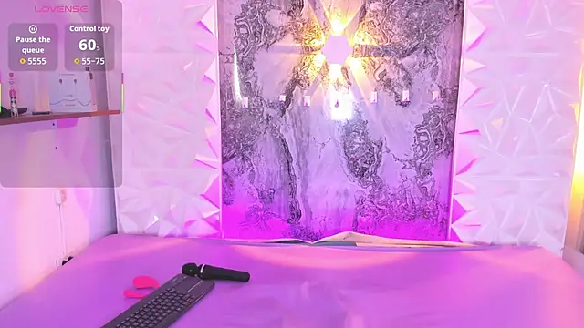 Playful Violet online show from 06/06/26, 01:38