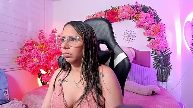 Sharon rhodes  online show from 04/24/26, 02:30