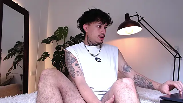 Steven Navarro online show from 04/24/26, 02:30