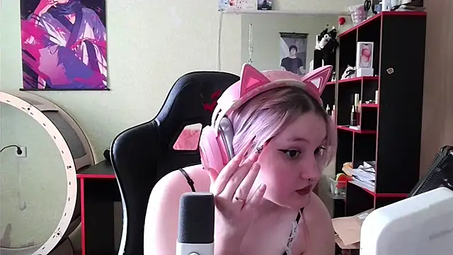 ZoyaMek online show from 04/25/26, 06:05