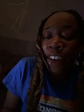 Nayomii28 online show from 04/27/26, 01:03