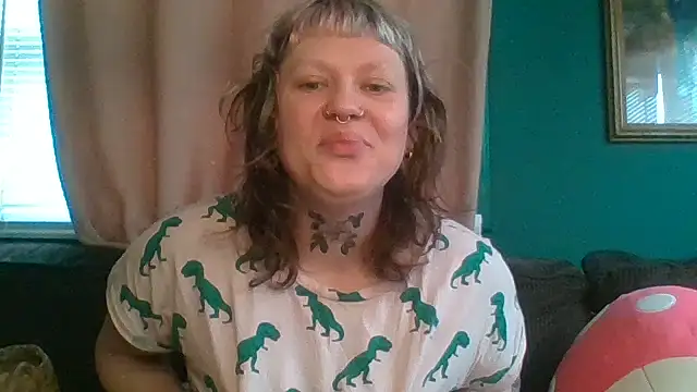 Snapshot of RosieSwitchBitch chatting on 05/14/26, 11:51 RosieSwitchBitch online show from 05/14/26, 11:51