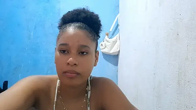 thamiresmiranda online show from 04/28/26, 01:48