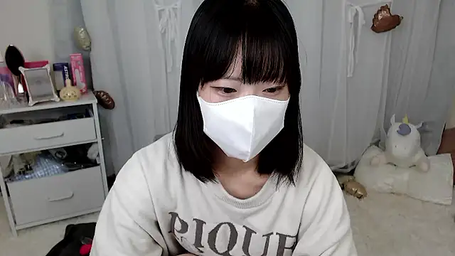 mii  tan online show from 05/09/26, 01:20