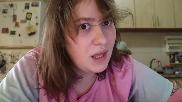 BettyRussian online show from 06/25/26, 03:59