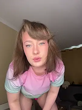 BettyRussian online show from 05/17/26, 02:06