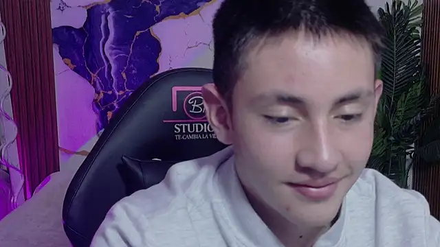 Andres Tay online show from 05/25/26, 02:22