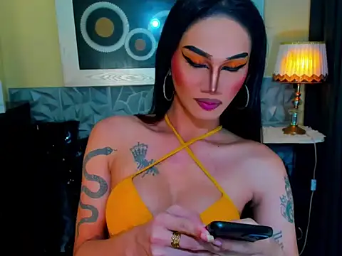 Snapshot of lubottarah chatting on 06/16/26, 11:43 lubottarah online show from 06/16/26, 11:43