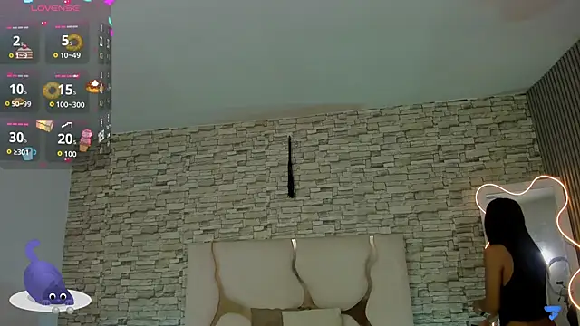 Yenn tay online show from 06/19/26, 12:00