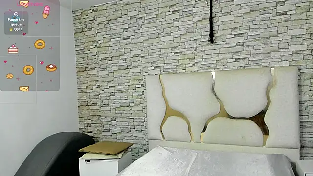 Yenn tay online show from 06/17/26, 11:42