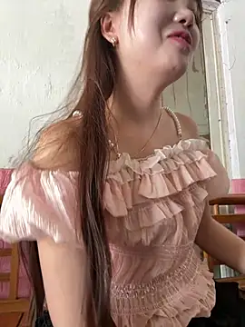 Snapshot of Miu-lete chatting on 05/04/26, 03:32 Miu-lete online show from 05/04/26, 03:32