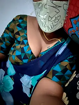 Tamil Hot HoneyBee online show from 05/15/26, 06:00