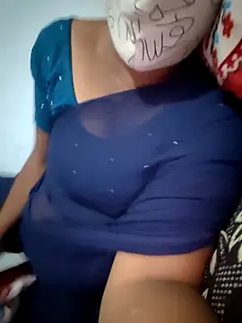Tamil Hot HoneyBee online show from 06/05/26, 05:34