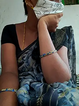 Tamil Hot HoneyBee online show from 05/09/26, 11:24