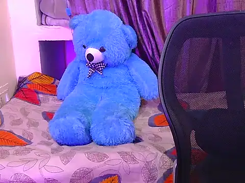 hot-saanvi online show from 06/28/26, 05:14