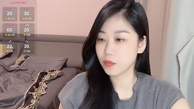 F-Yuwei online show from 05/30/26, 01:17