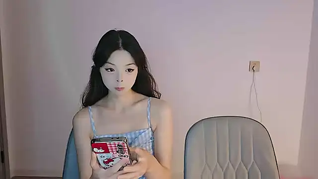 Snapshot of Zhizhi-99 chatting on 05/23/26, 10:31 Zhizhi-99 online show from 05/23/26, 10:31