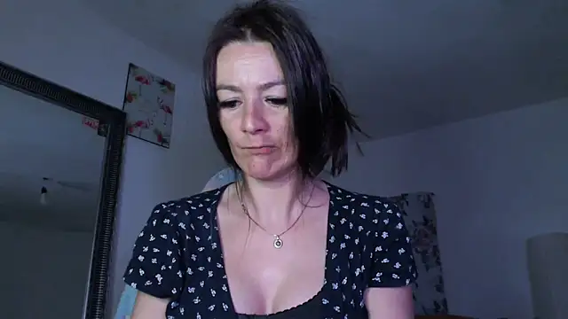 missydiorr10 online show from 05/08/26, 06:50