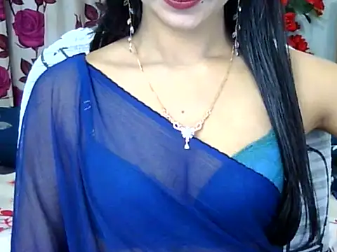Snapshot of Alina_Nur chatting on 05/14/26, 02:36 Alina Nur online show from 05/14/26, 02:36