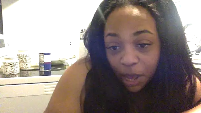 Snapshot of richierichelle chatting on 05/21/26, 01:58 richierichelle online show from 05/21/26, 01:58