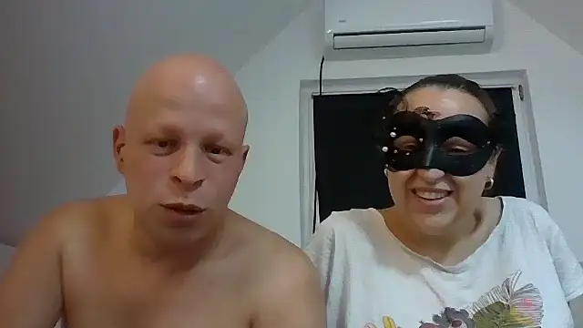 Nadine-wild online show from 06/07/26, 07:08