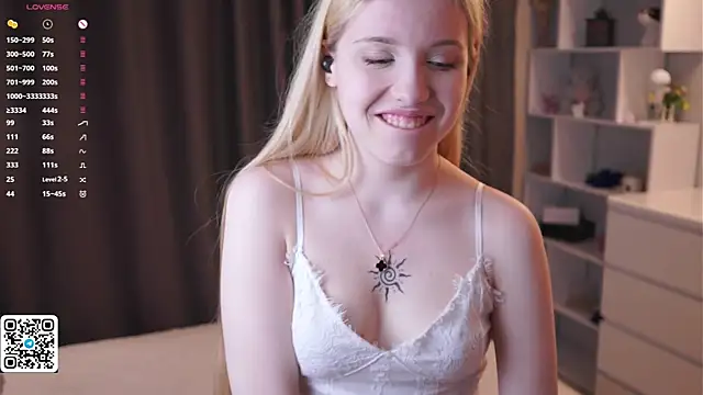 Sweet Love Lily online show from 05/17/26, 08:20
