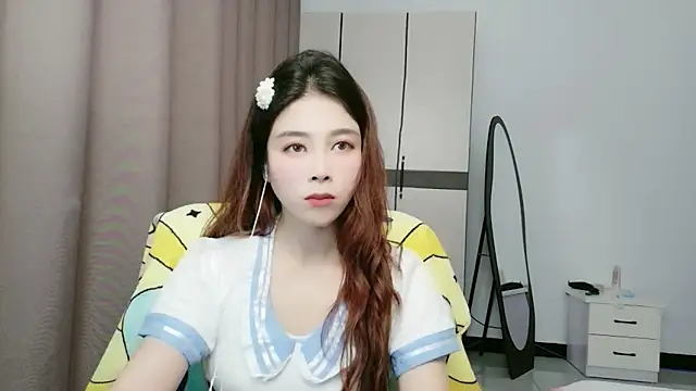 xiaoxiaohong030 online show from 06/06/26, 11:26