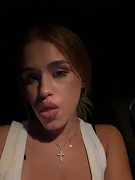 Snapshot of jessicablondexxx chatting on 06/27/26, 10:49 jessicablondexxx online show from 06/27/26, 10:49