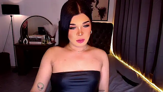 Snapshot of Empress_Candice chatting on 05/18/26, 11:48 Empress Candice online show from 05/18/26, 11:48