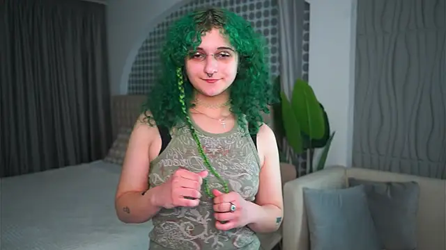 NeomaTaegel online show from 04/29/26, 05:30