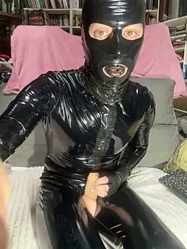 crazytranny online show from 05/12/26, 09:48
