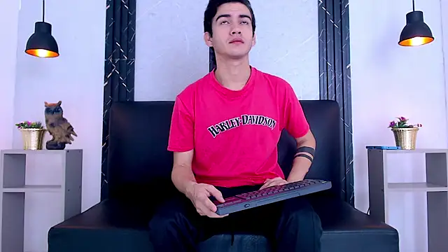 Feiccer Castquer online show from 05/14/26, 11:18