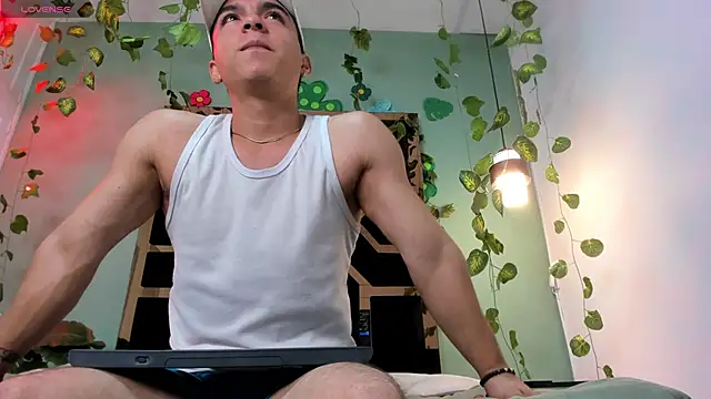Snapshot of ELGRAN_JEFE chatting on 04/28/26, 12:53 ELGRAN JEFE online show from 04/28/26, 12:53