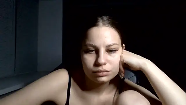 Snapshot of _Linsyy_ee_ chatting on 05/13/26, 07:21 Linsyy ee online show from 05/13/26, 07:21