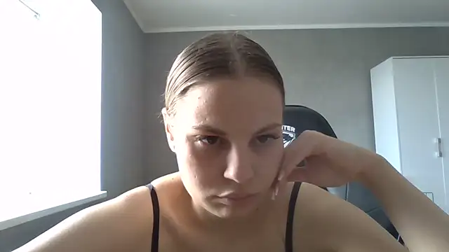 Snapshot of _Linsyy_ee_ chatting on 05/31/26, 10:54 Linsyy ee online show from 05/31/26, 10:54