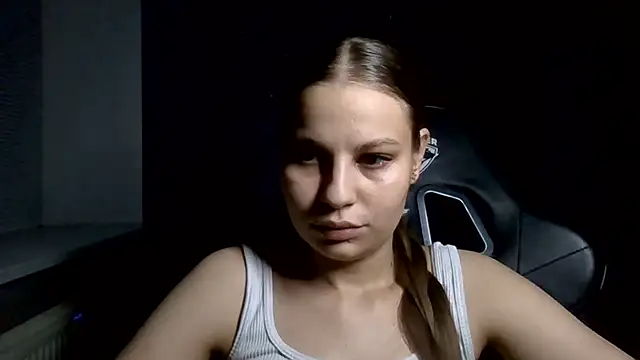 Snapshot of _Linsyy_ee_ chatting on 05/10/26, 09:38 Linsyy ee online show from 05/10/26, 09:38