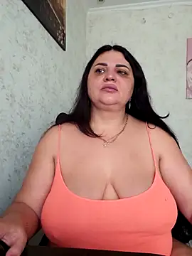 -CUTE-EVVIL- online show from 05/20/26, 07:05