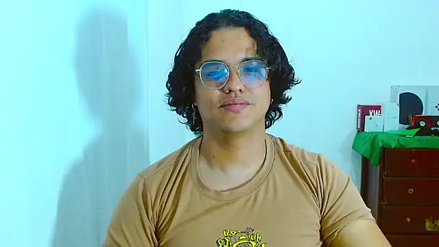 Snapshot of Diane_exotic chatting on 07/11/26, 11:49 Diane exotic online show from 07/11/26, 11:49