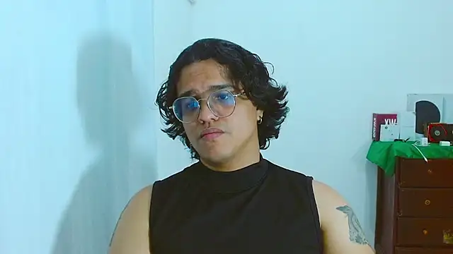 Snapshot of Diane_exotic chatting on 07/11/26, 01:28 Diane exotic online show from 07/11/26, 01:28